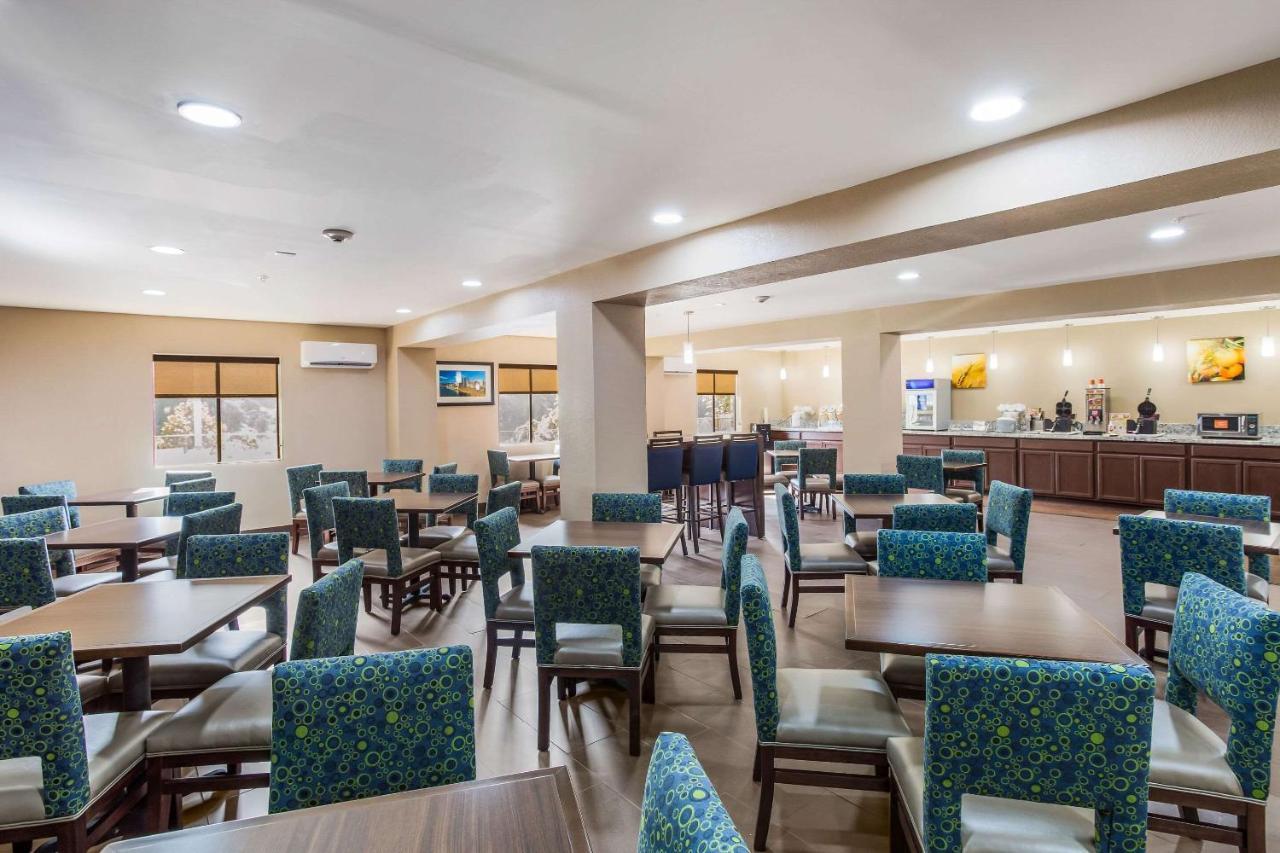 Quality Inn Charleston Buitenkant foto