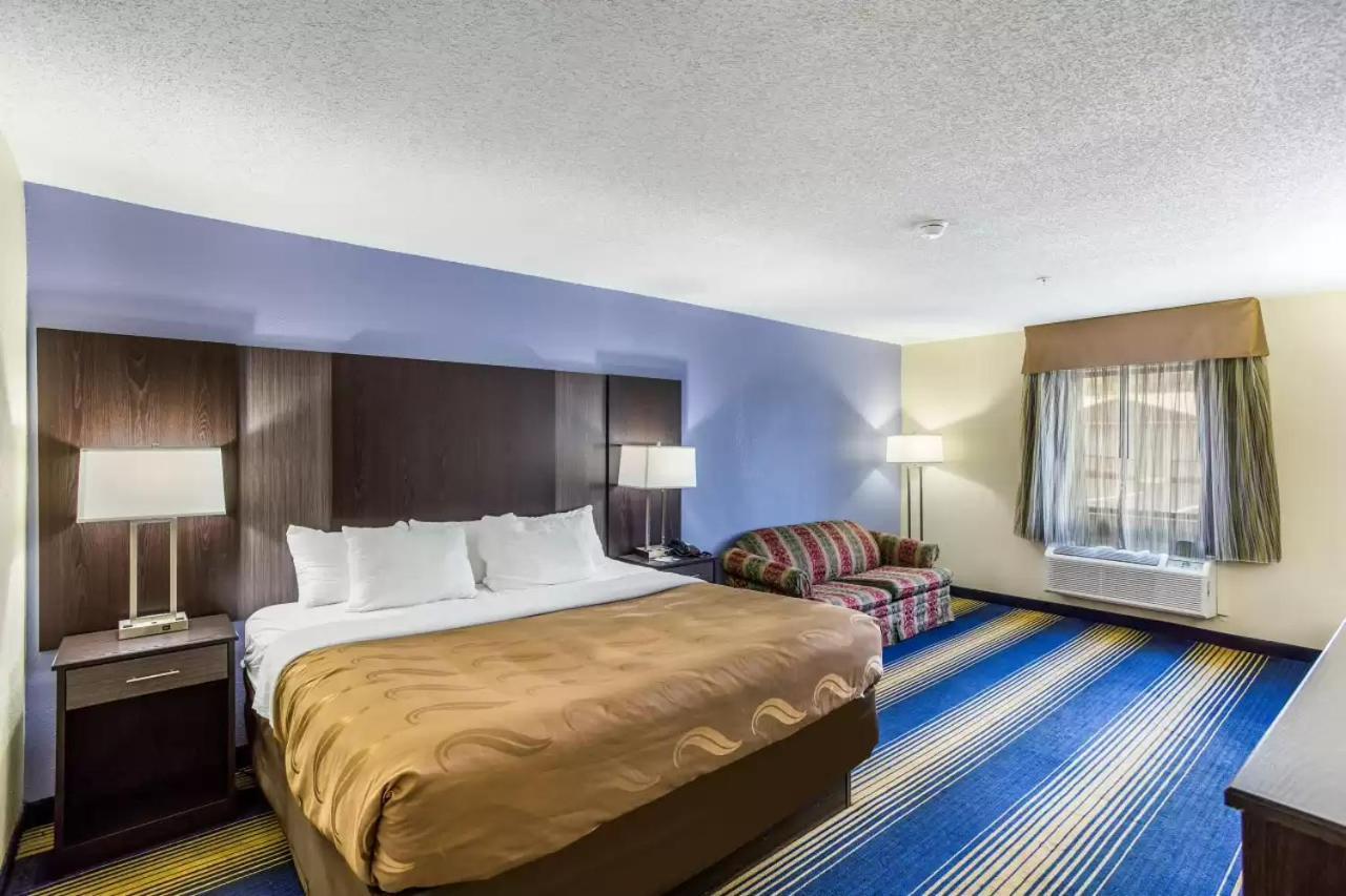 Quality Inn Charleston Buitenkant foto